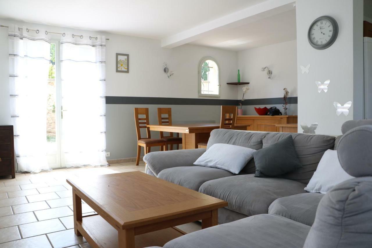 Charmante Maison De Village Cucuron Εξωτερικό φωτογραφία