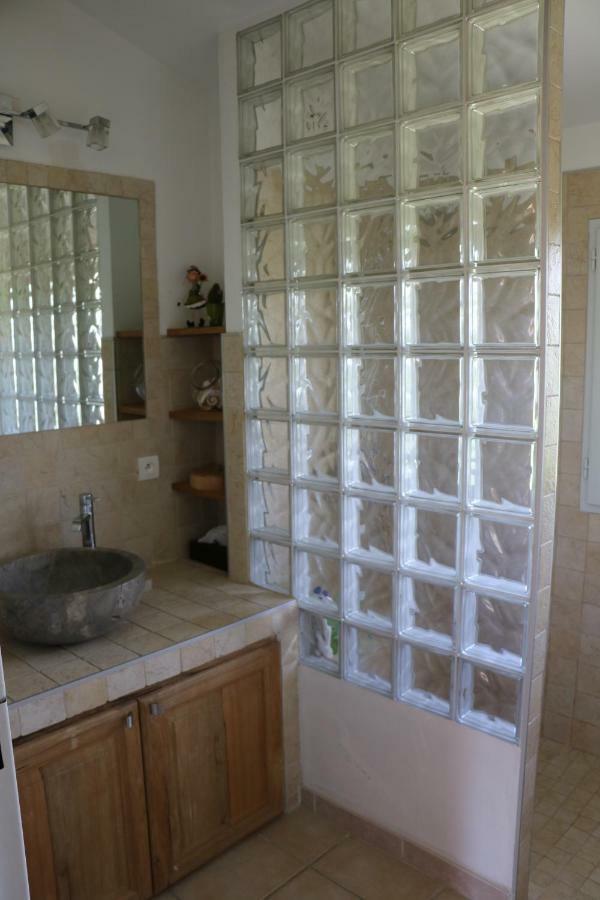 Charmante Maison De Village Cucuron Εξωτερικό φωτογραφία